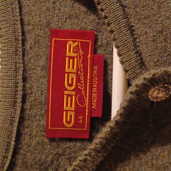 HARDLY USED GEIGER GREEN (OLIVE) DIRNDL WALK BOILED WOOL JACKET (44) - Picture 2 of 7